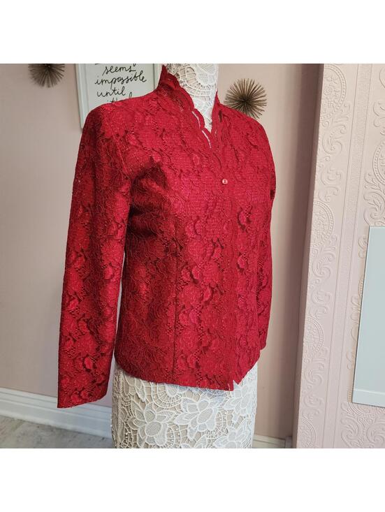 Karen Scott Tops - LKNW Karen Scott red lace fully lined V-neck top/jacket lined PS small petite